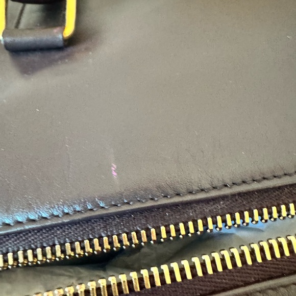 Large Burgundy Leather Saint Laurent "Classic Duffle” - Picture 5 of 11